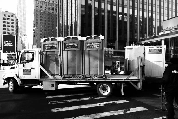 Porta potty rental for outdoor events in La Riviera, CA